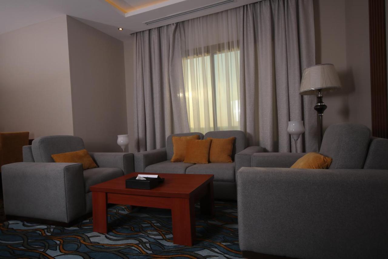 Tobal Al Zahra Hotel Apartments Dzsidda Kültér fotó