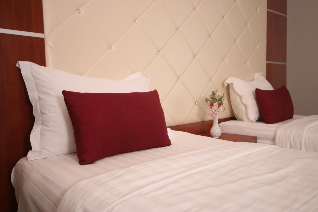 Tobal Al Zahra Hotel Apartments Dzsidda Kültér fotó