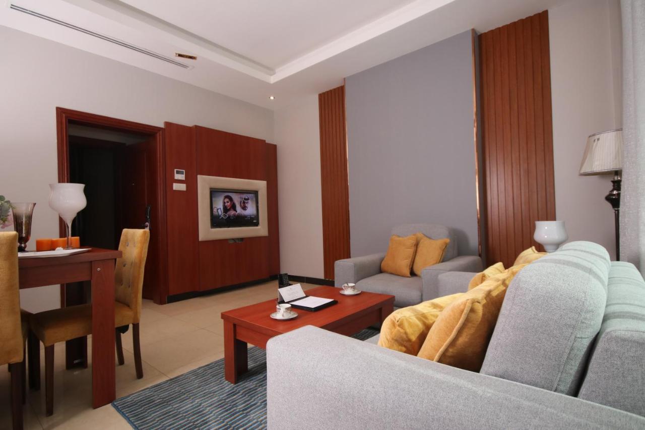 Tobal Al Zahra Hotel Apartments Dzsidda Kültér fotó