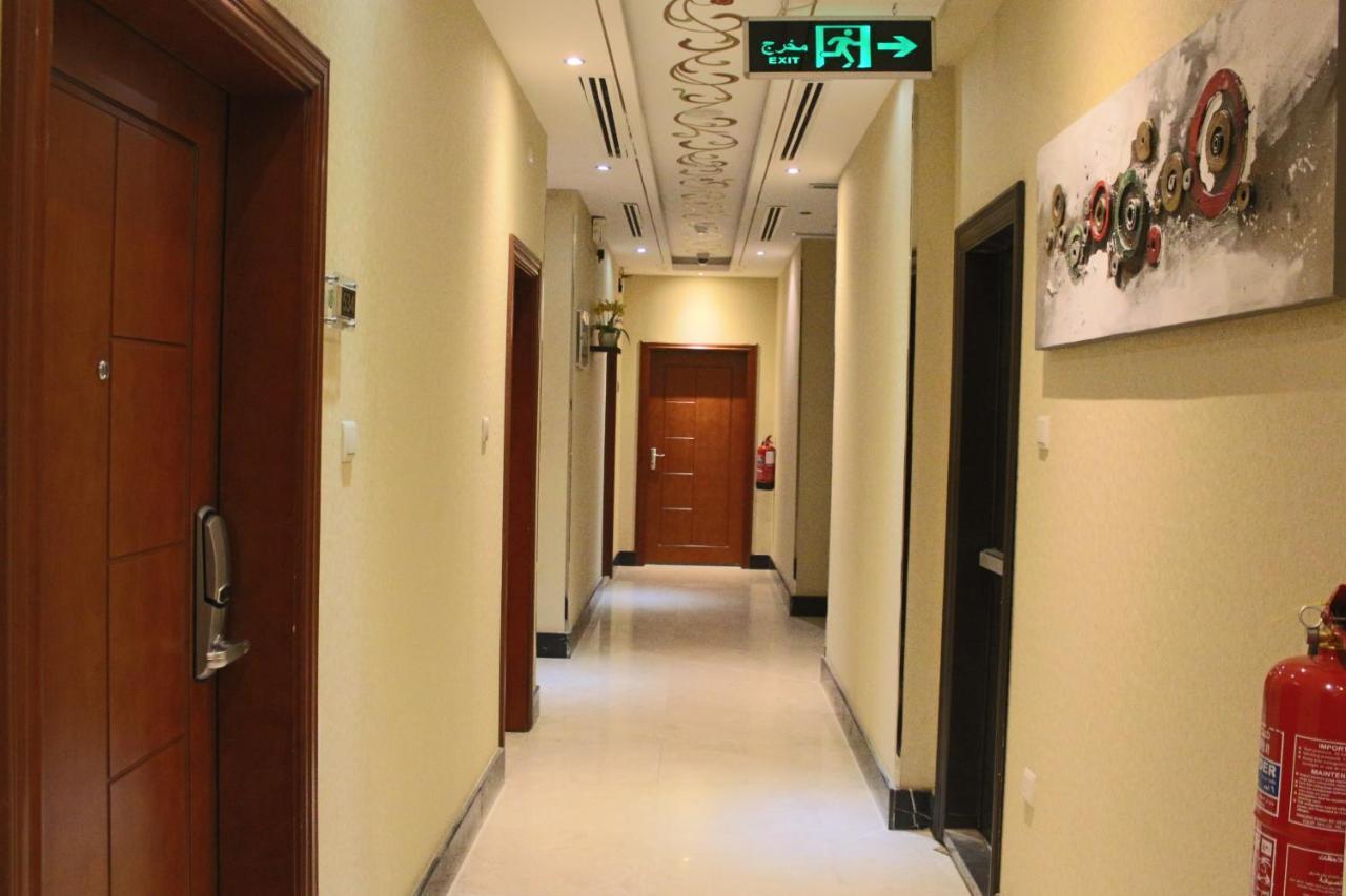Tobal Al Zahra Hotel Apartments Dzsidda Kültér fotó