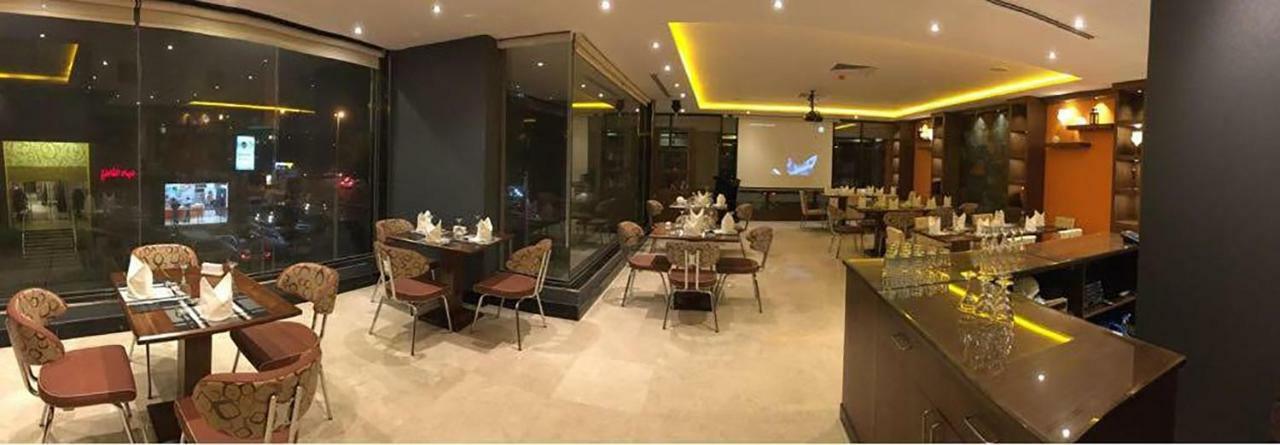 Tobal Al Zahra Hotel Apartments Dzsidda Kültér fotó